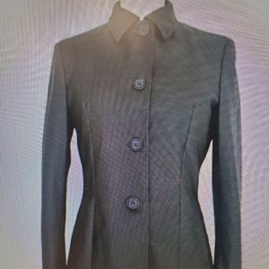 GIANFRANCO FERRE BLAZER SIZE 12 46